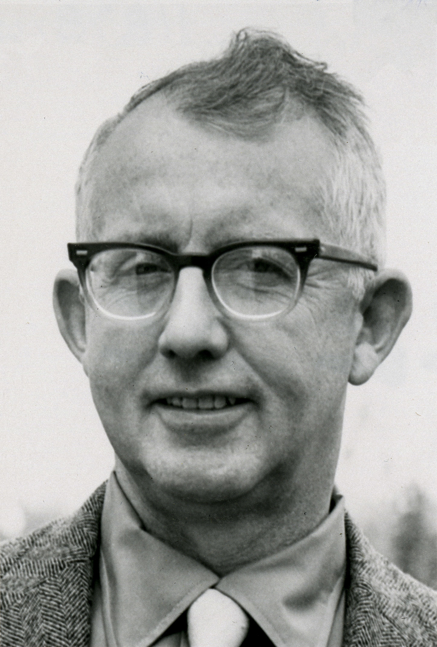 M.D. & Elfriede Burt Scholarship Fund